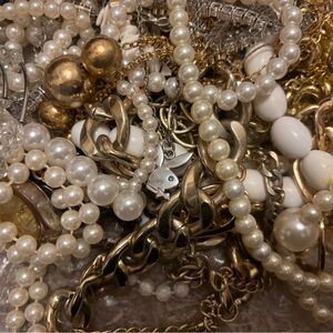 Miscellaneous Jewelry Bundle